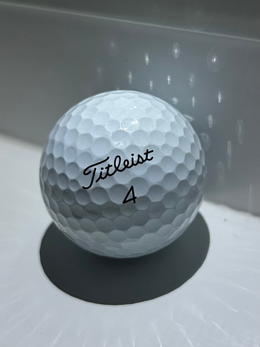 12 Titleist Pro V1